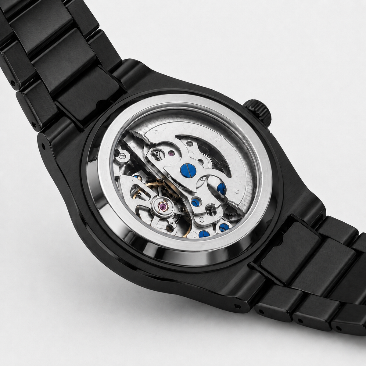 AXEL ROYAL: BLACK